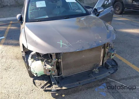 2018 Toyota Camry Se из США, поврежденный, VIN 4T1B11HK2JU124651